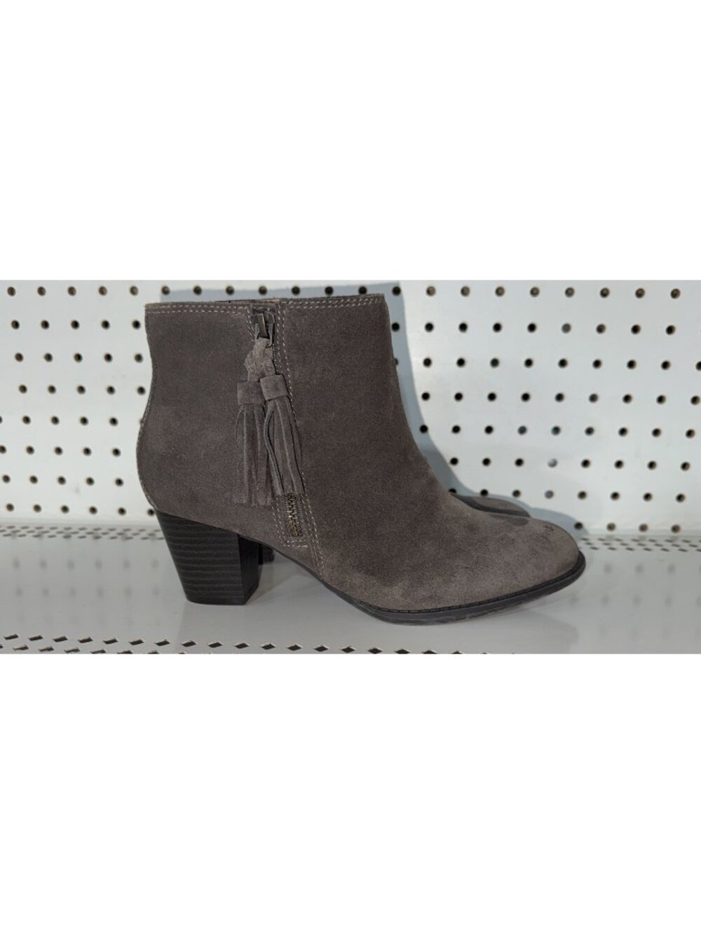 Vionic Madeline Womens Suede Tasseled Side Zip Ankle Boots Booties Size 6.5 Gray